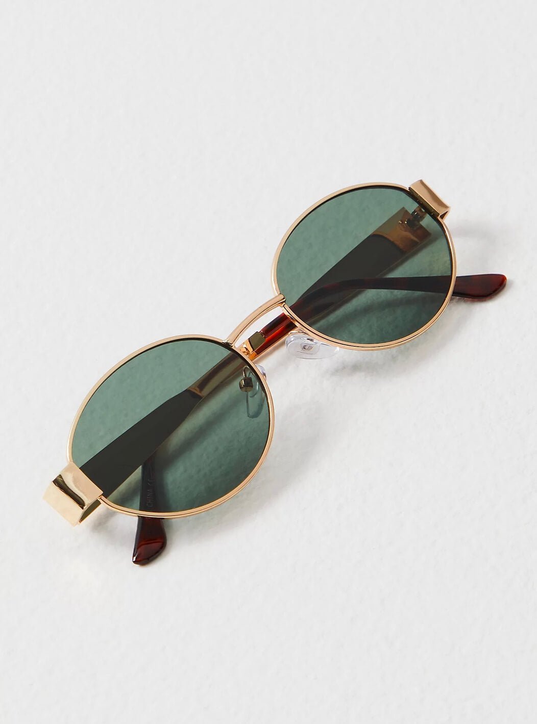 Seame - Cilia Sunglasses Black frame dark lenses